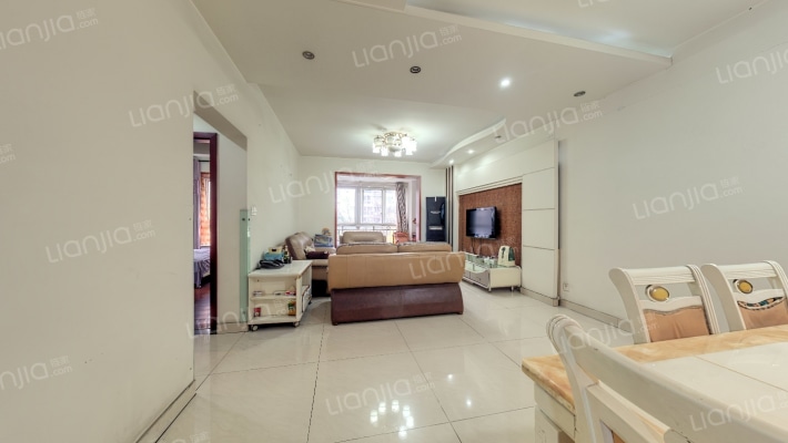 芙华新大陆二手房实景图