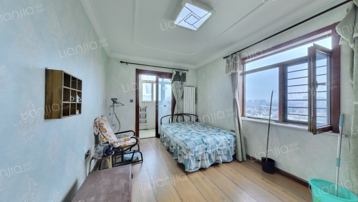 十四经路二手房实景图