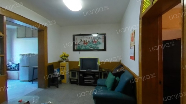 易赖街72号二手房实景图