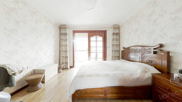 泉上花间二手房实景图