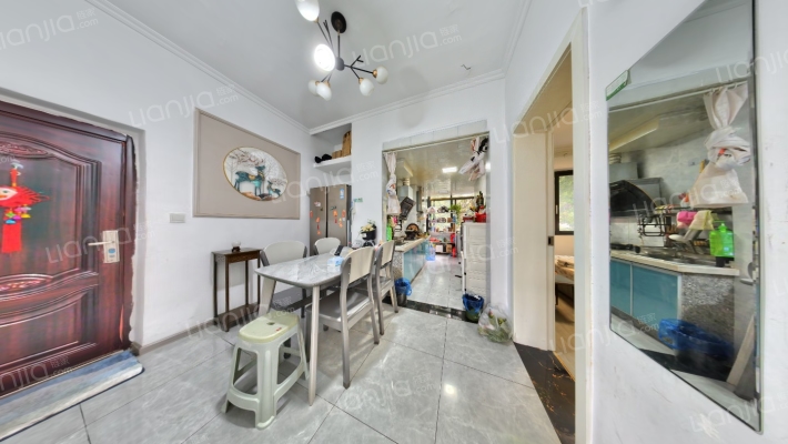 四道街16号二手房实景图