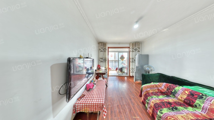 华贝小区二手房实景图