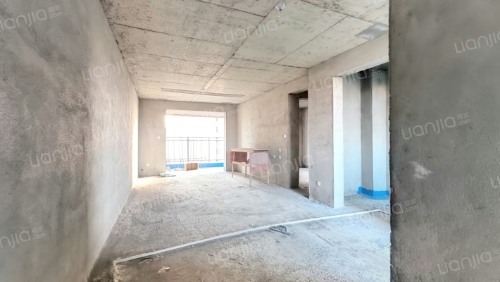 融辉清华苑二手房实景图