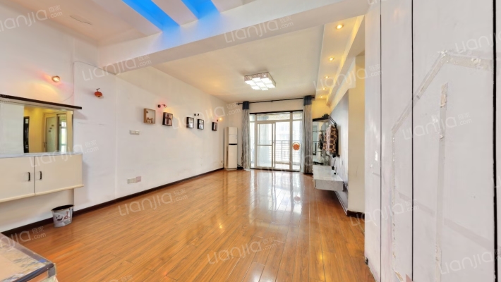 新鑫佳苑二手房实景图