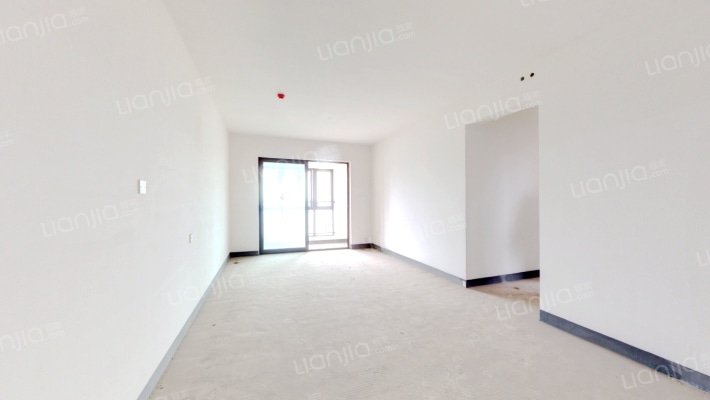 公园大道菁澜一组团二手房实景图