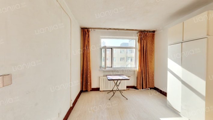 铜厂宿舍二手房实景图