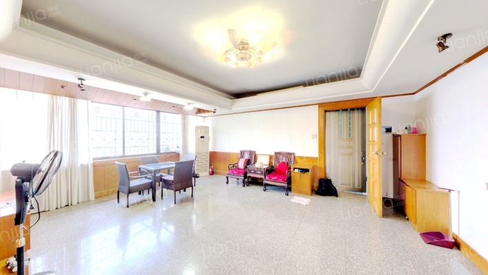 金雁公寓二手房实景图