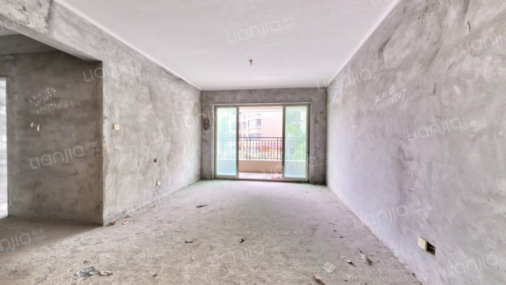 御湖居二手房实景图