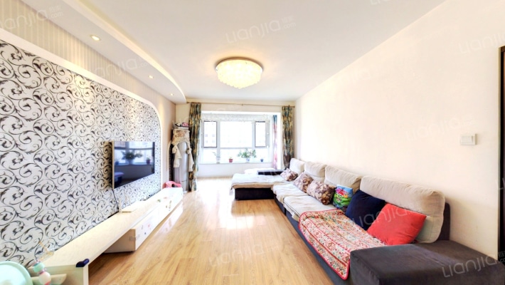 中海城阿尔卑斯二手房实景图