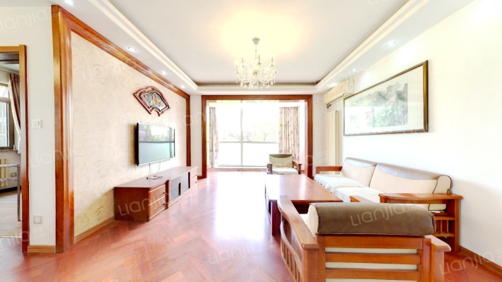 龙泽山庄二手房实景图