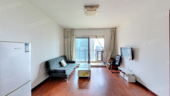 半岛国际二手房实景图