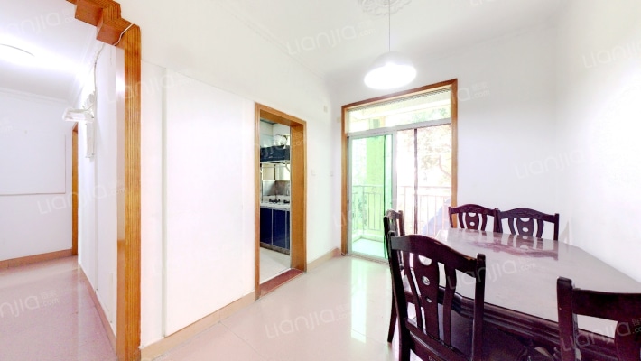 信义假日名城一期沁芳园二手房实景图