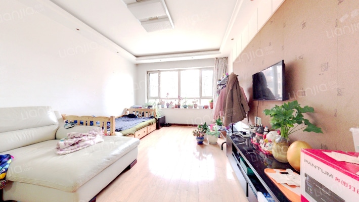 香槟水岸二手房实景图