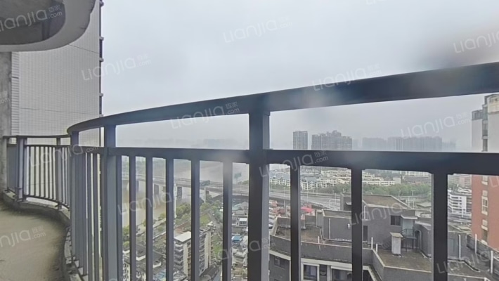 东洲水岸豪庭二手房实景图