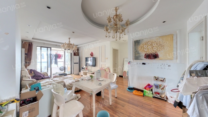 万达临湖苑A区二手房实景图