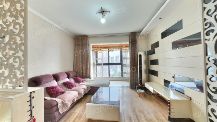 蔚蓝花城七色镇二手房实景图