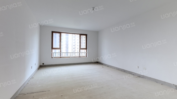 高铁新干线二手房实景图