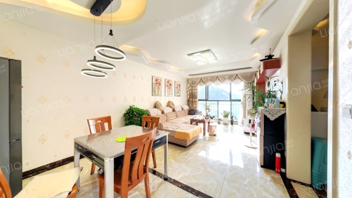 中铁城二手房实景图