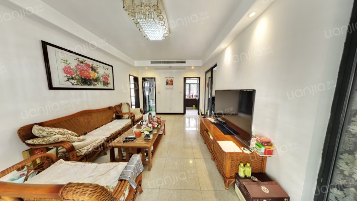 半岛蓝湾二手房实景图