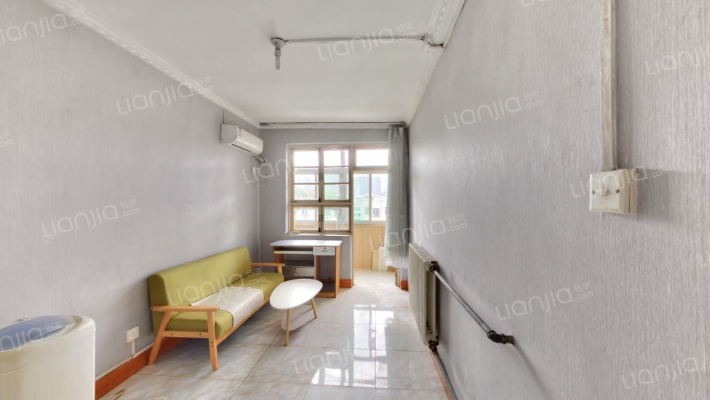 甸柳三区二手房实景图