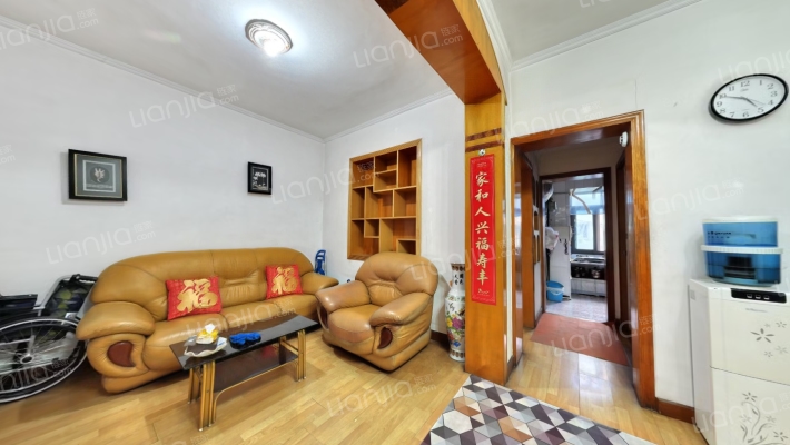 八二新区二手房实景图