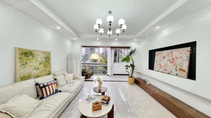 龙华苑二手房实景图