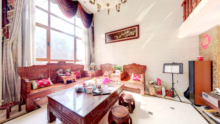 临溪佳苑二手房实景图