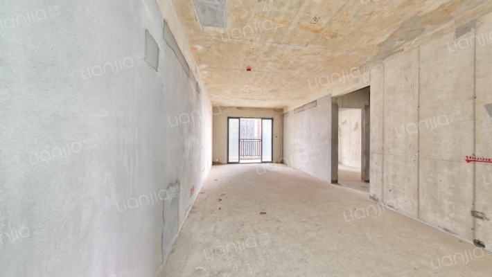 中路雅苑二手房实景图