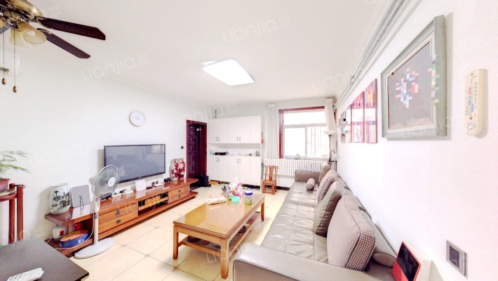 质量时报家属院二手房实景图