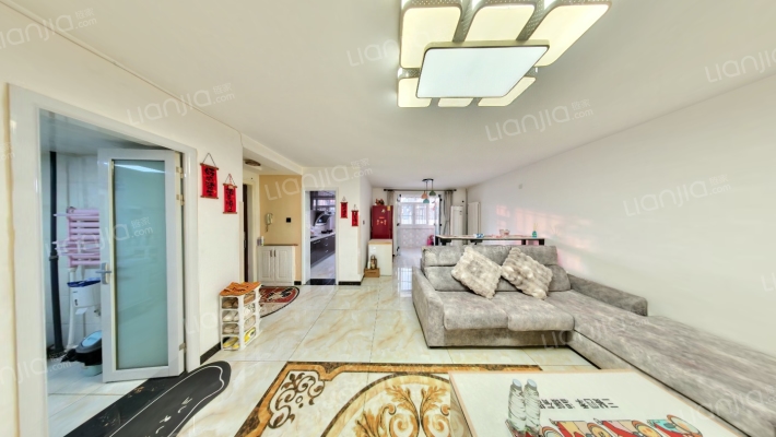 秀山花园二手房实景图