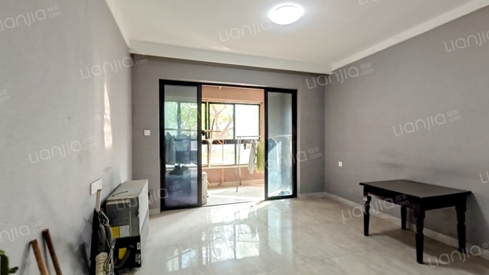 美的梧桐庄园一期南区二手房实景图