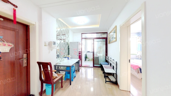 阳光华尔兹B区二手房实景图