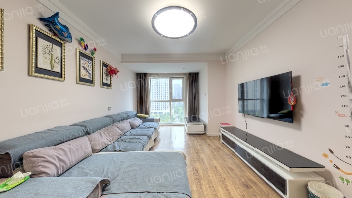 保利拉菲公馆北区二手房实景图