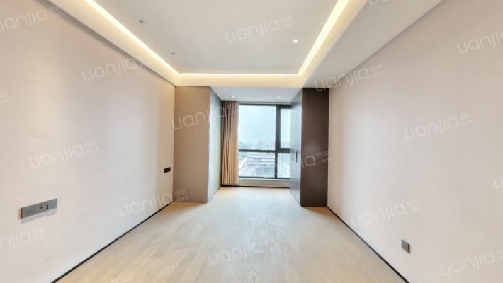 南京信泰中心二手房实景图