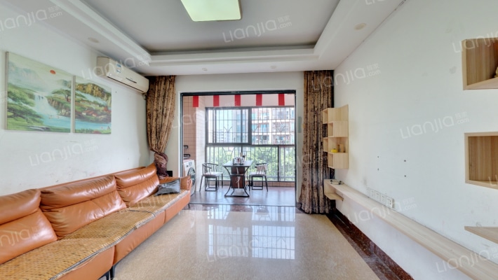 威斯广场东区二手房实景图