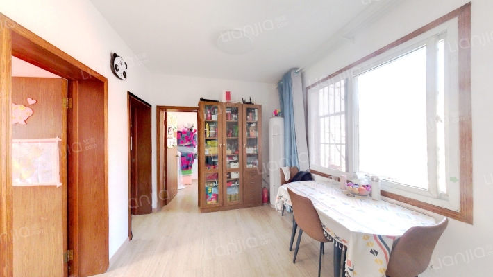 合钢干休所宿舍二手房实景图