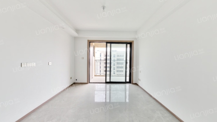 卓越华禧铭苑东区二手房实景图