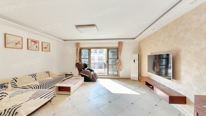 卓越蔚蓝海岸一期二手房实景图