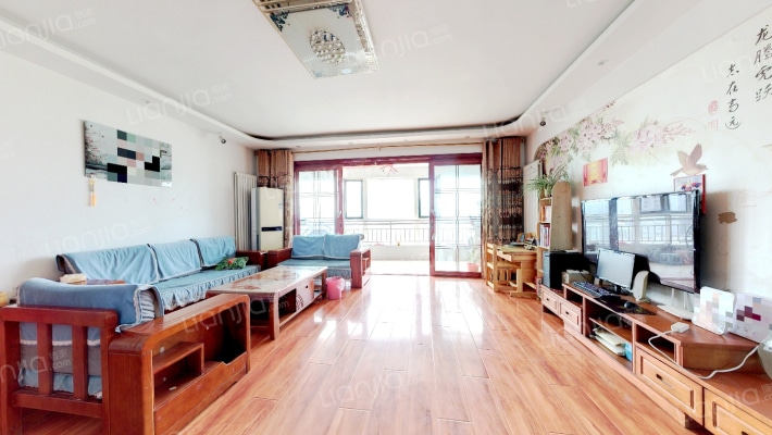 嘉日花园二手房实景图