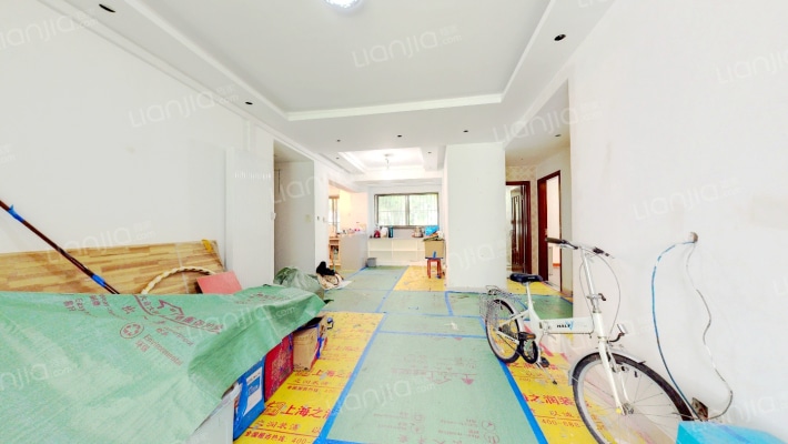 宝华海湾城二手房实景图