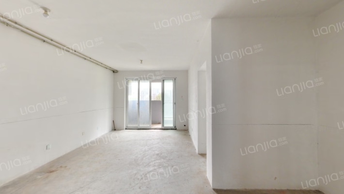 山水金盾花园二手房实景图