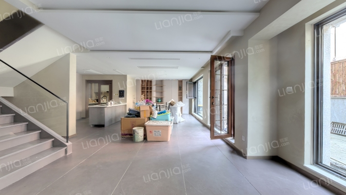 逸岭锦江二手房实景图