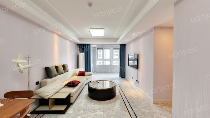 万科翡翠之光二手房实景图