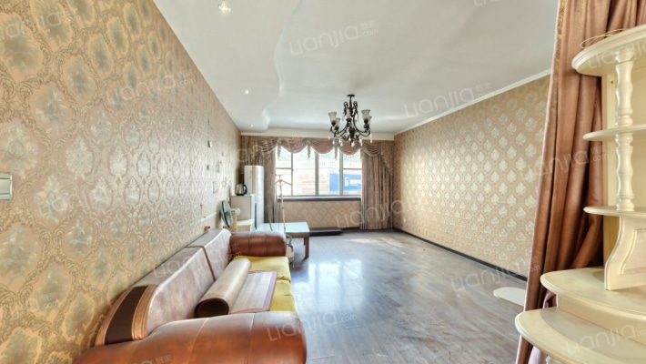 金强广场小区二手房实景图