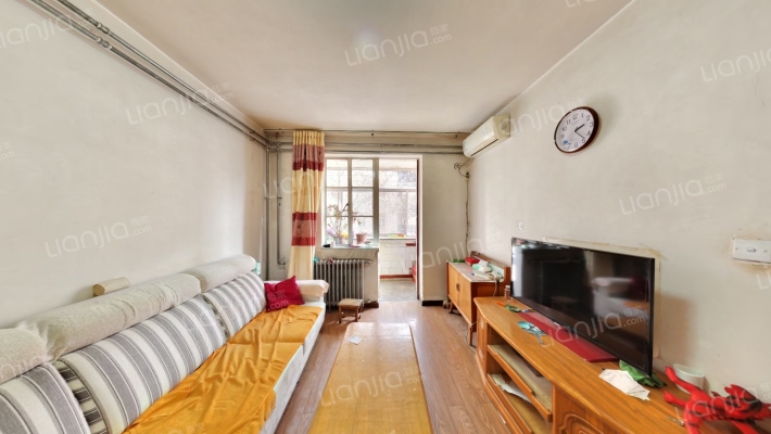 市服务公司家属院二手房实景图