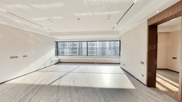 市中万科城臻山园二手房实景图