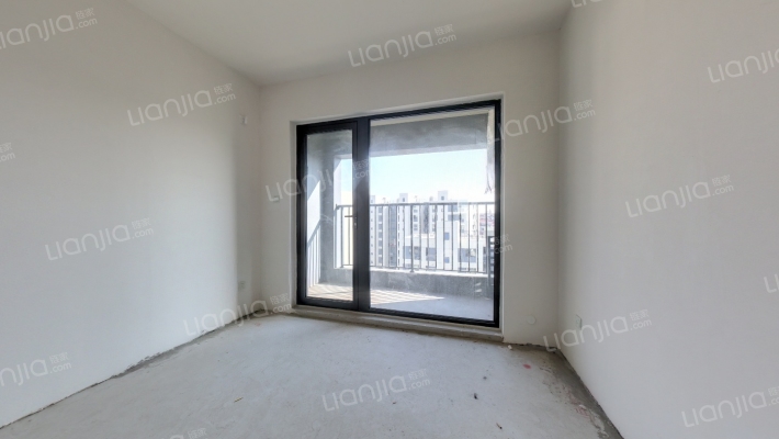 融创臻阅二手房实景图