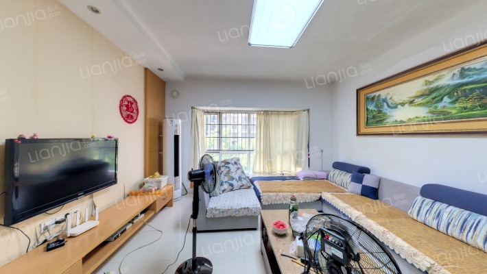 西点公园里二手房实景图