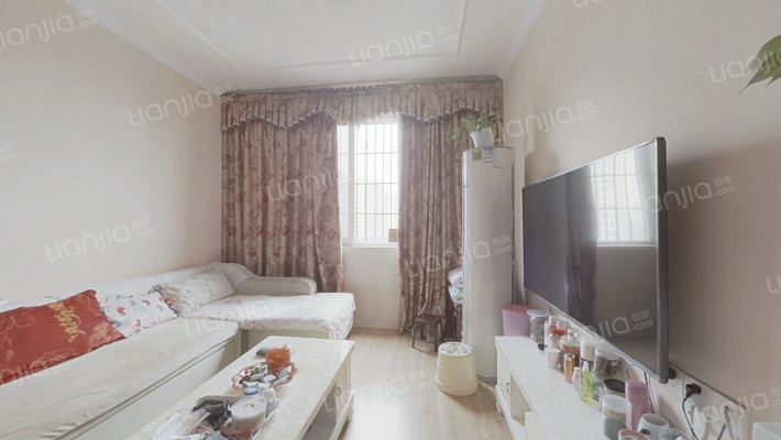 首成鼎尚名都二手房实景图