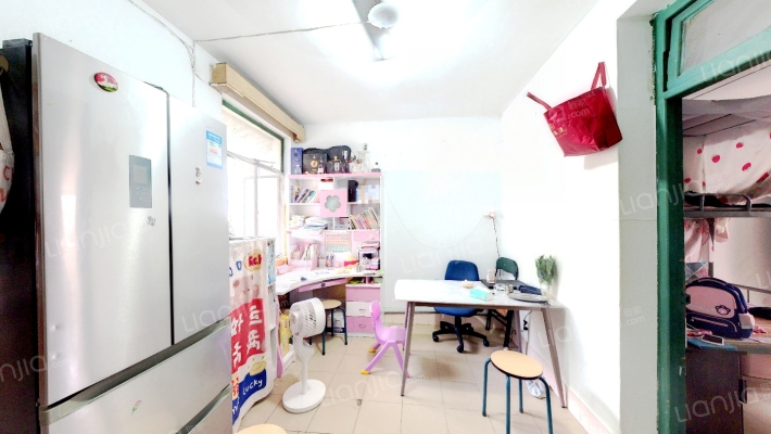 铁路家园小区二手房实景图